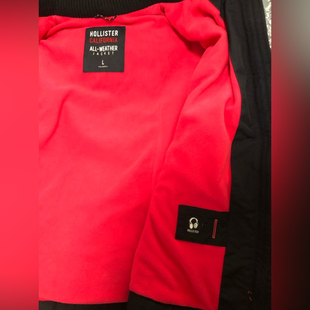 Hollister all weather jacket. - Picture 4 of 4